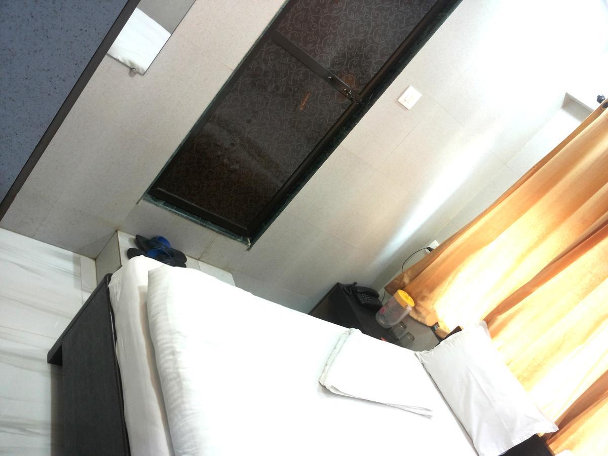 Hotel Holiday Inn มุมไบ ภายนอก รูปภาพ