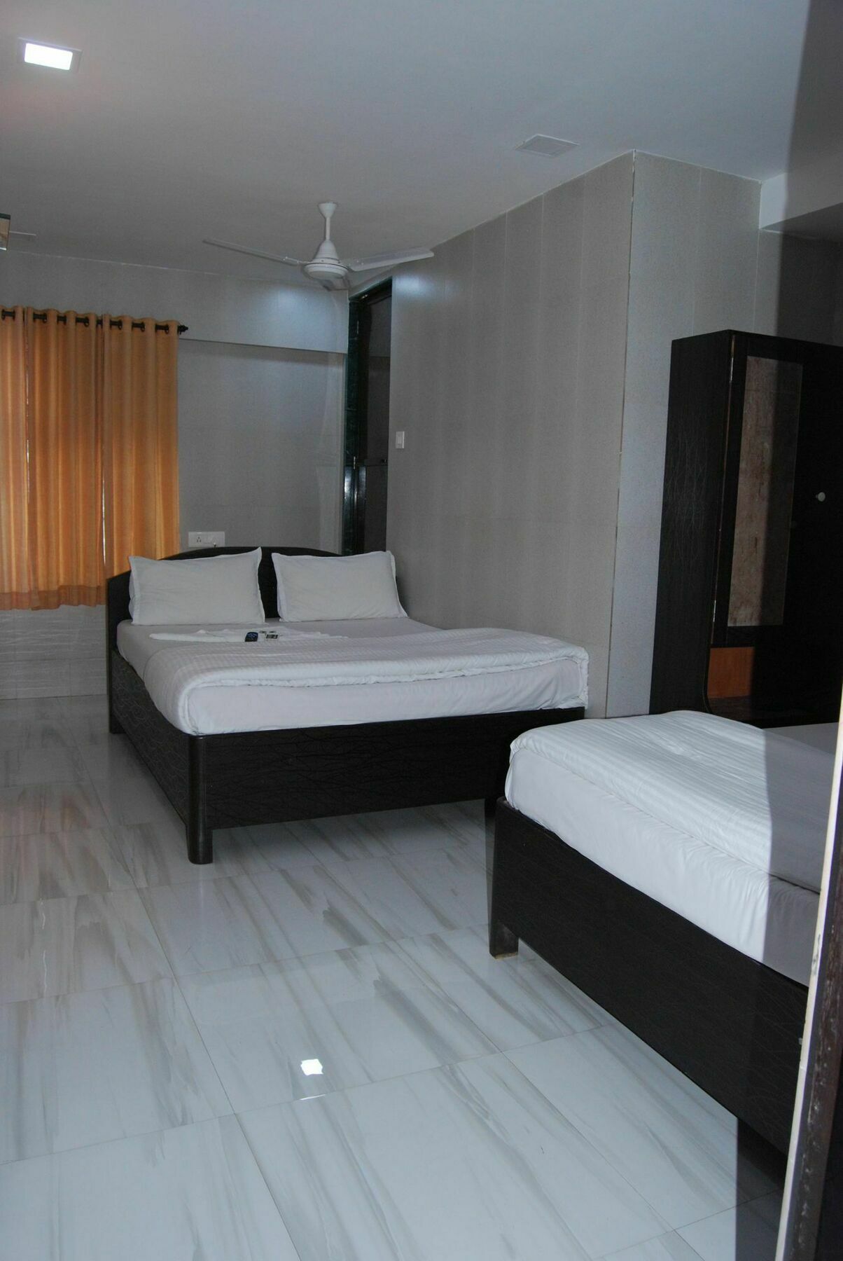 Hotel Holiday Inn มุมไบ ภายนอก รูปภาพ